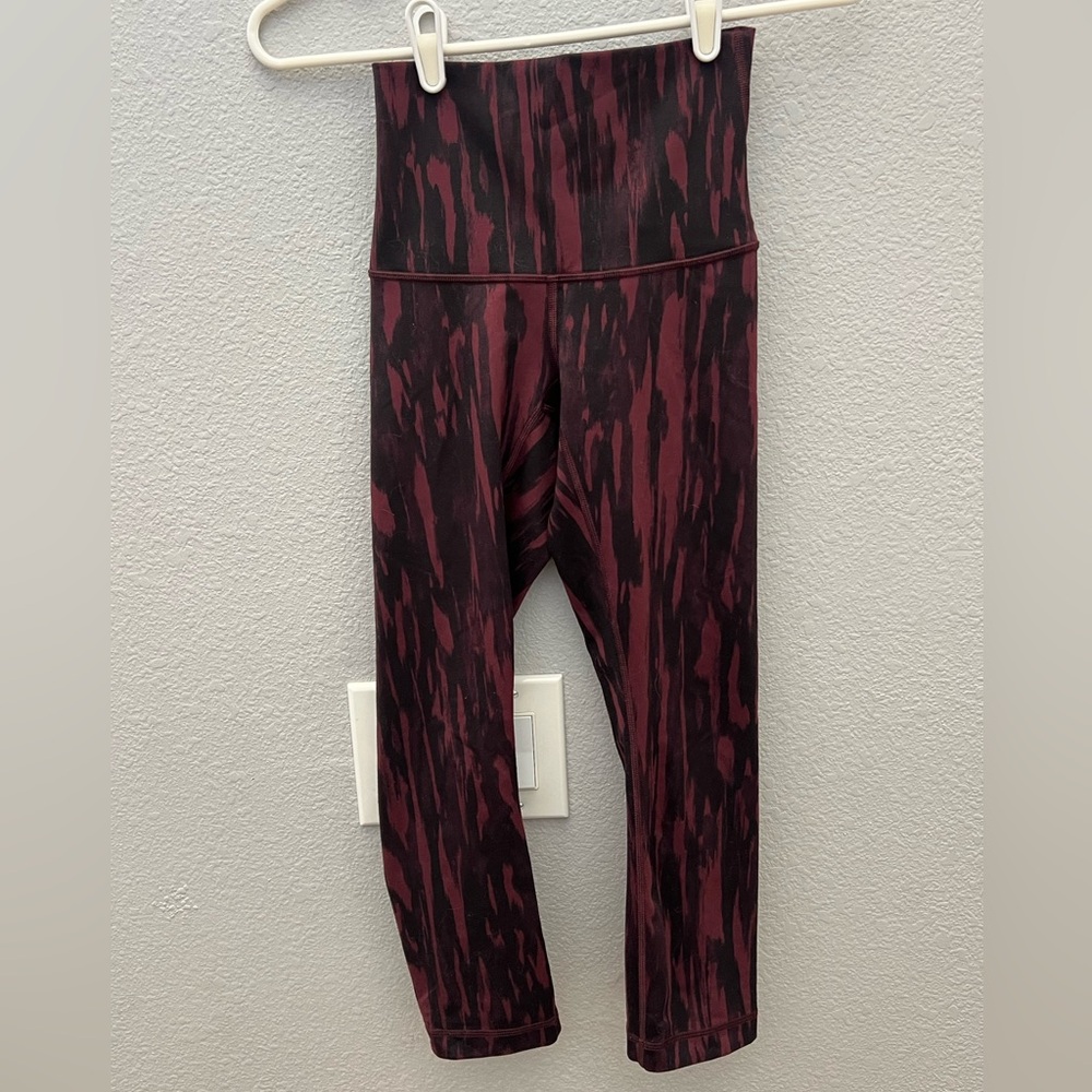 LuluLemon Capri pants